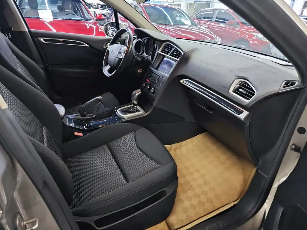 Citroen C4L — миниатюра 10