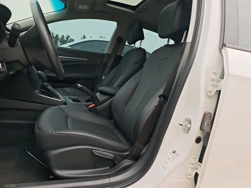 Buick Excelle — миниатюра 15