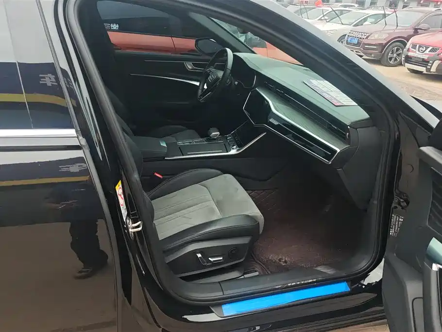 Audi A6L 2024 45 TFSI quattro