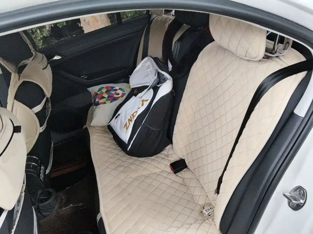 Volkswagen Jetta — миниатюра 18