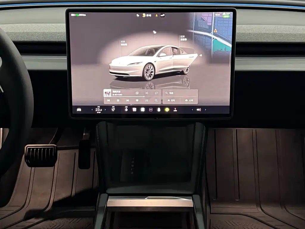 Tesla Model 3 — миниатюра 9