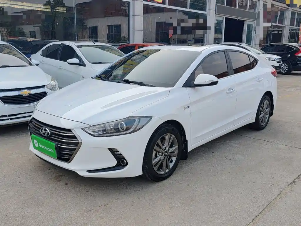 Hyundai Elantra — миниатюра 2