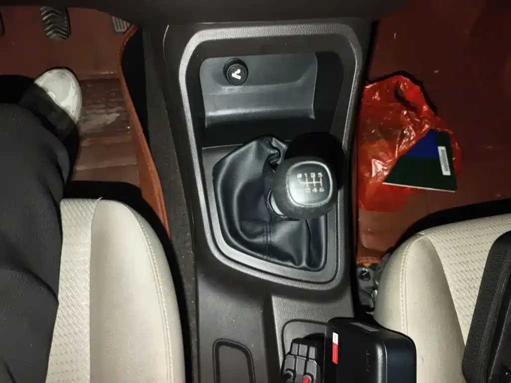 Wuling Hongguang V — миниатюра 11
