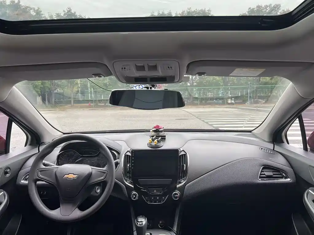 Chevrolet Cruze — миниатюра 17