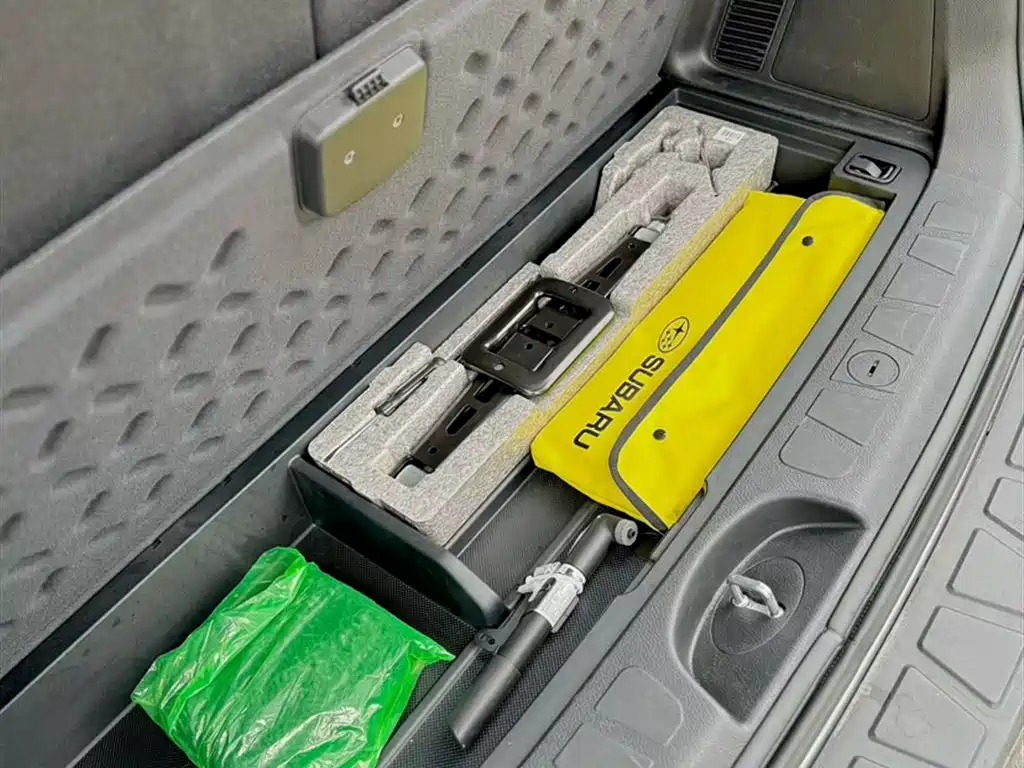 Kia Borrego — миниатюра 8