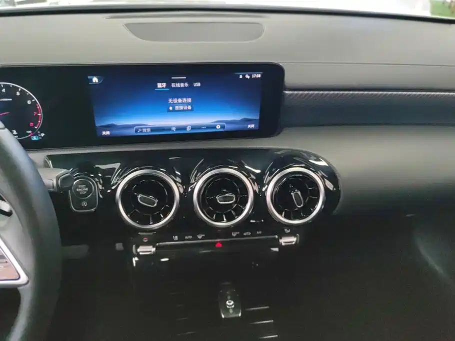 Mercedes-Benz A-Class — миниатюра 13
