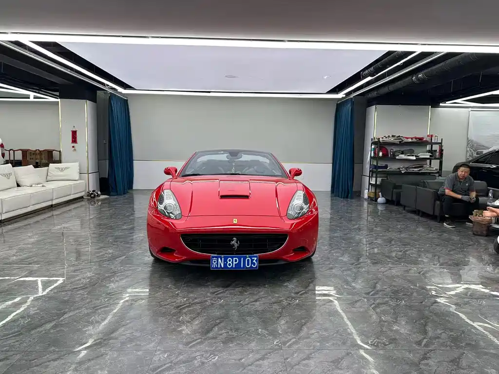 Ferrari California T — миниатюра 2