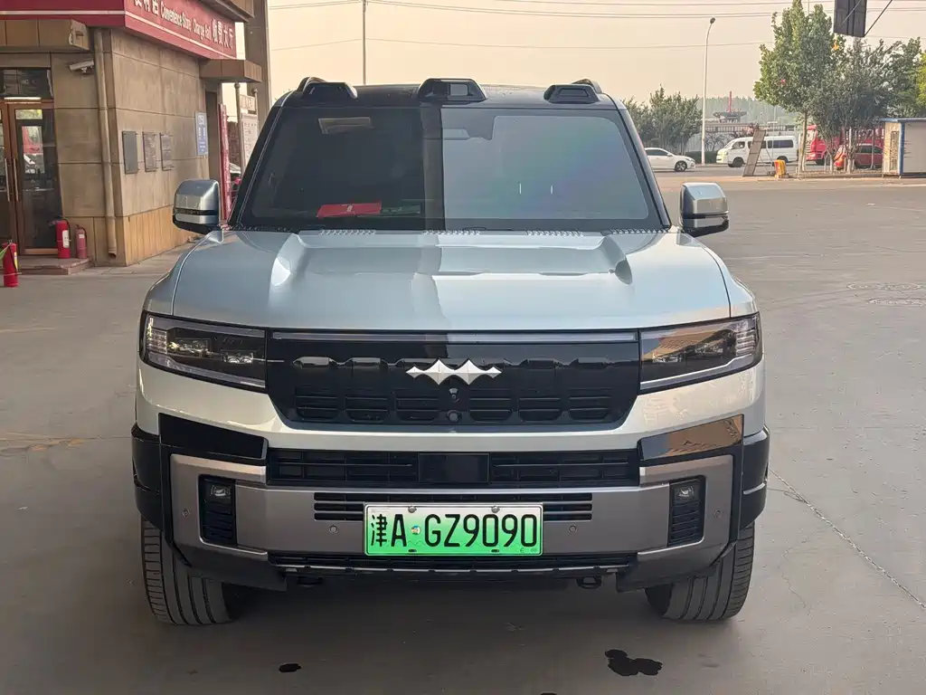 Fangchengbao Leopard 8 8 2025 Flagship 7 мест