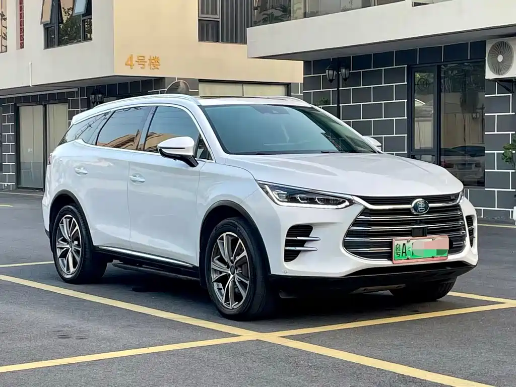 BYD Tang New Energy — миниатюра 3