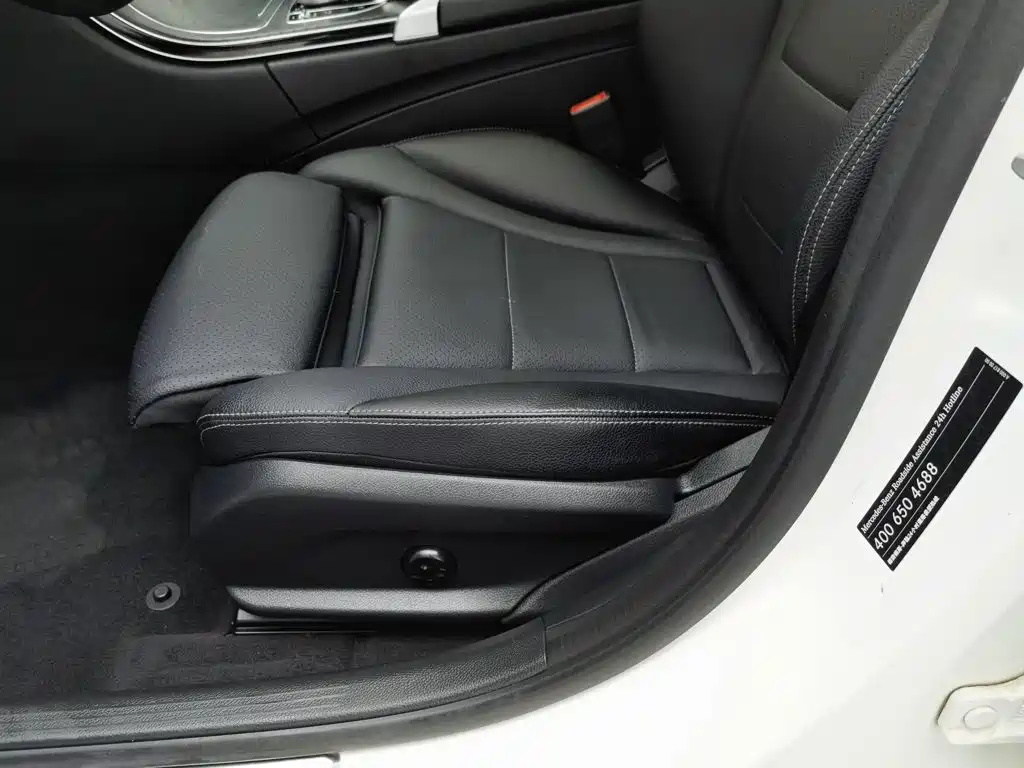 Mercedes-Benz C-Class — миниатюра 20