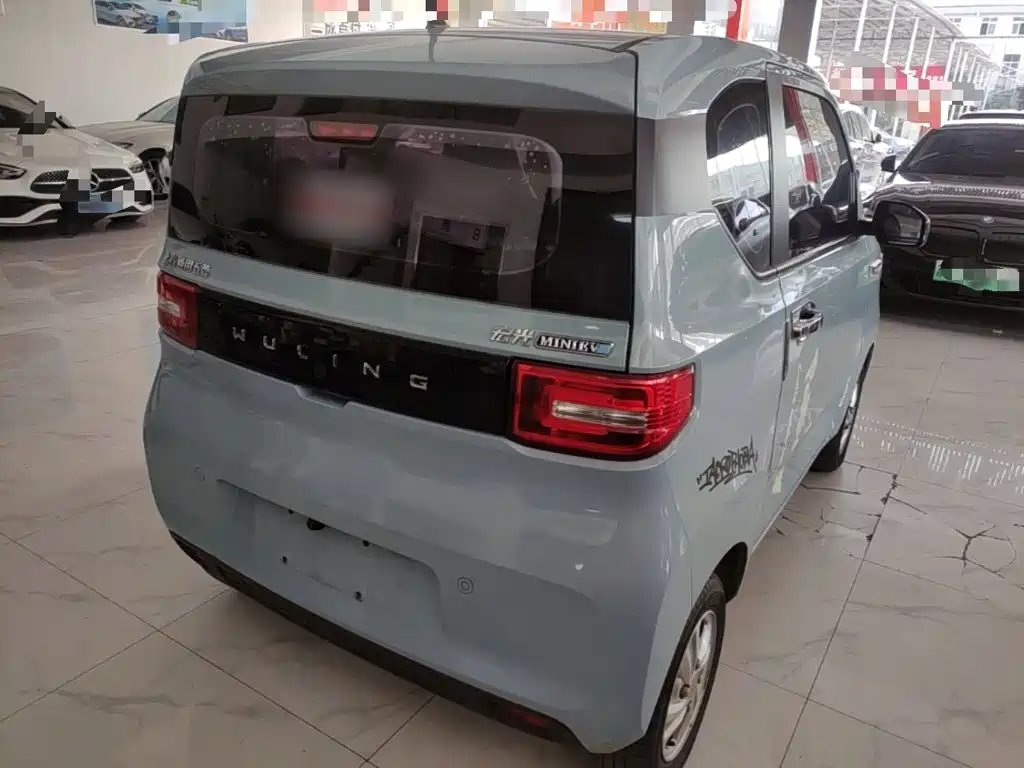 Wuling MINIEV — миниатюра 7