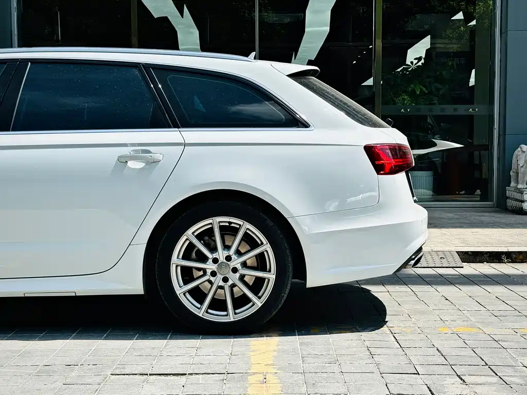 Audi A6 (Import) — миниатюра 8