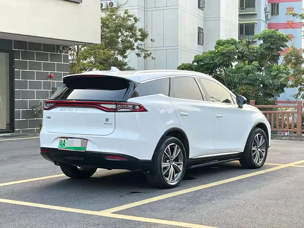 BYD Tang New Energy — миниатюра 4