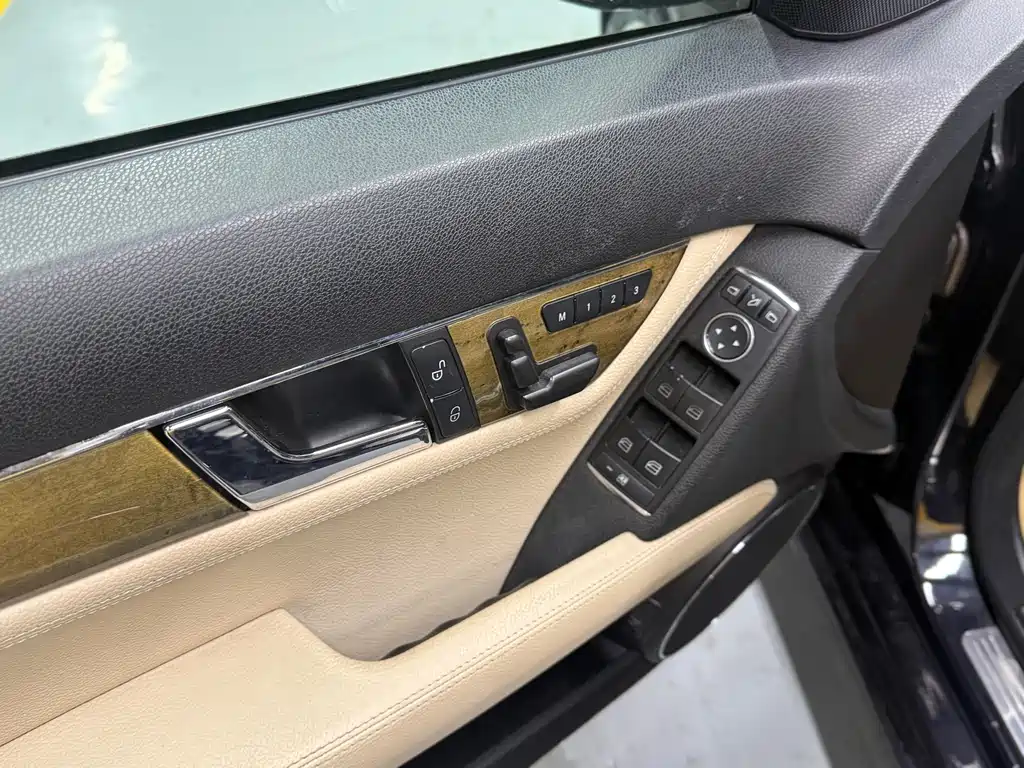 Mercedes-Benz C-Class — миниатюра 18