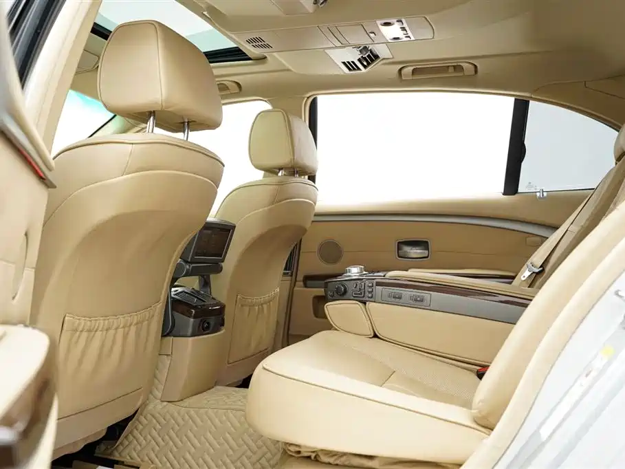 BMW 7 Series 7 2008 730Li Lead