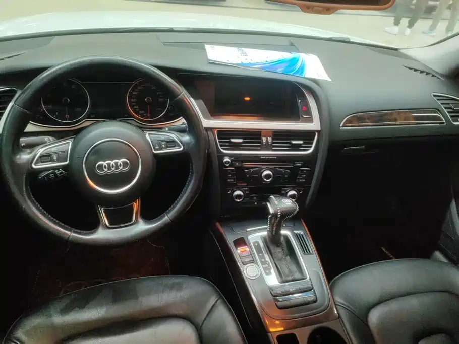 Audi A4L — миниатюра 12