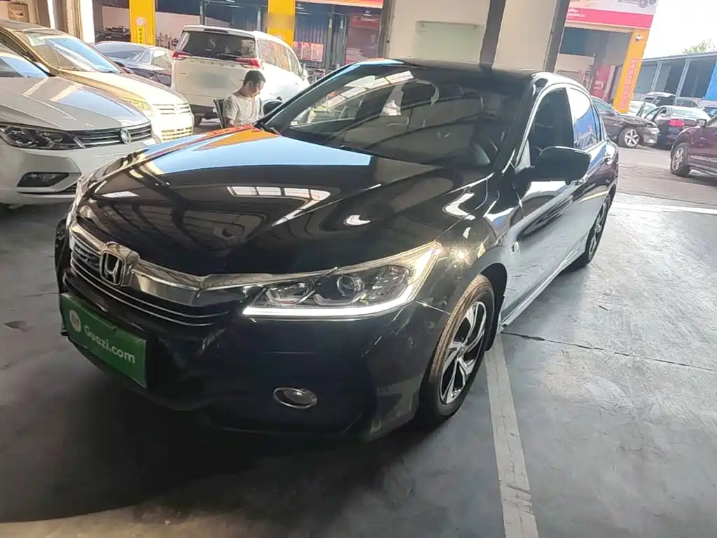 Honda Accord — миниатюра 2