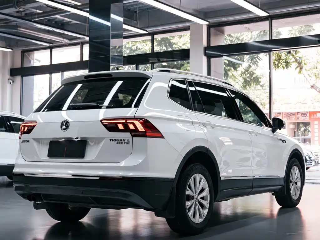 Volkswagen Tiguan L — миниатюра 3