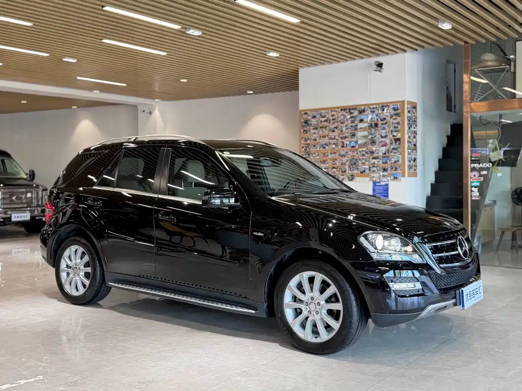 Mercedes-Benz M-Class — миниатюра 3