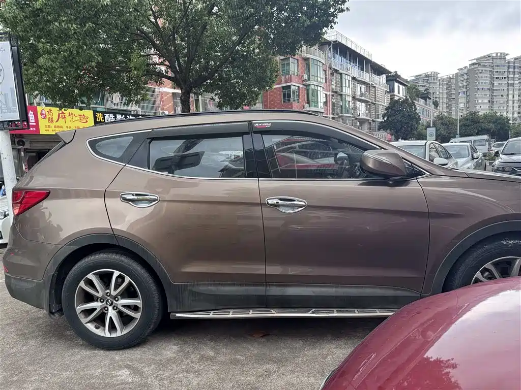 Hyundai Santa Fe — миниатюра 8