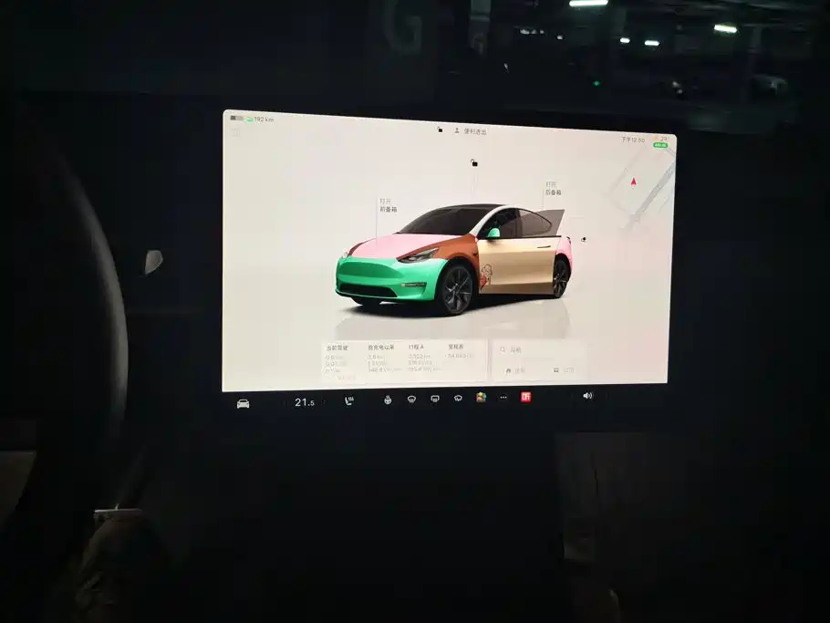 Tesla Model Y — миниатюра 13