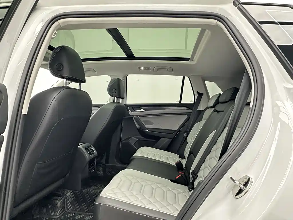 Volkswagen Tayron — миниатюра 5