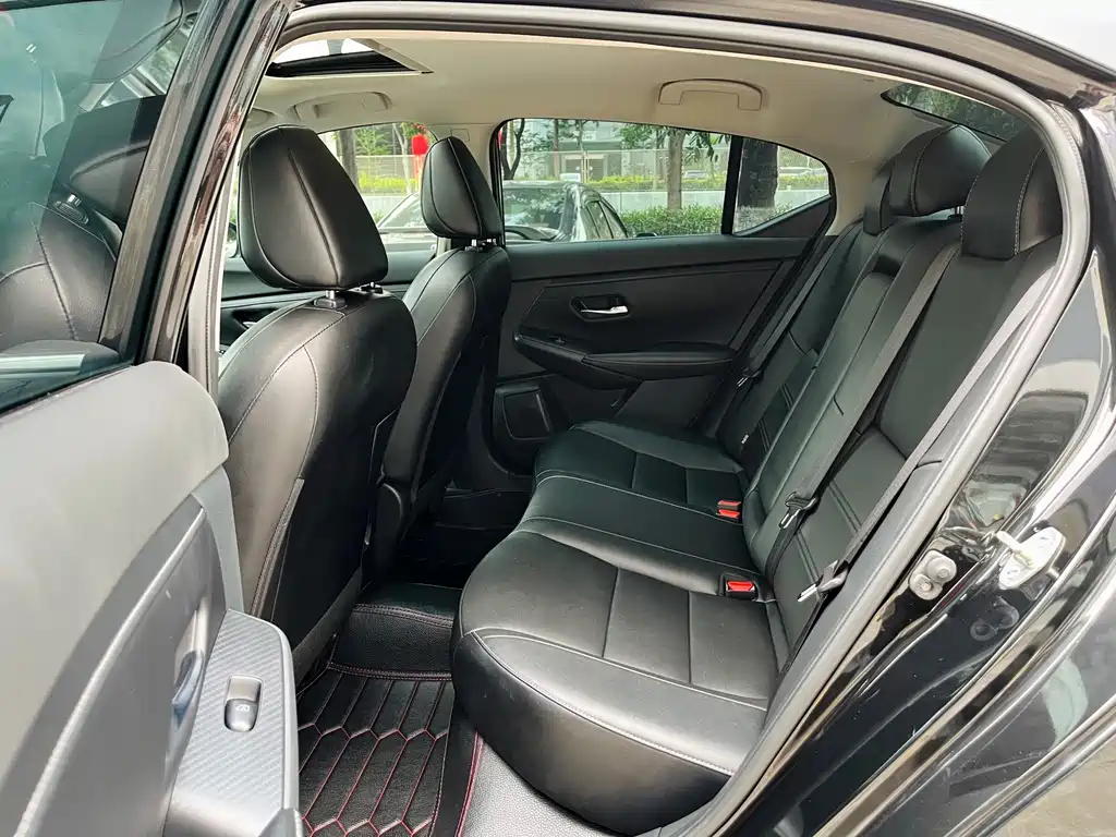 Nissan Sylphy — миниатюра 16