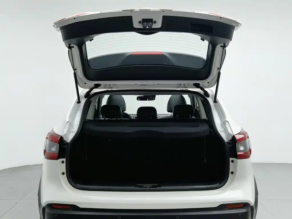 Nissan Qashqai — миниатюра 16