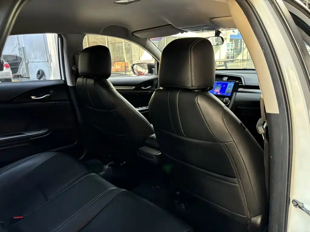 Honda Civic — миниатюра 14