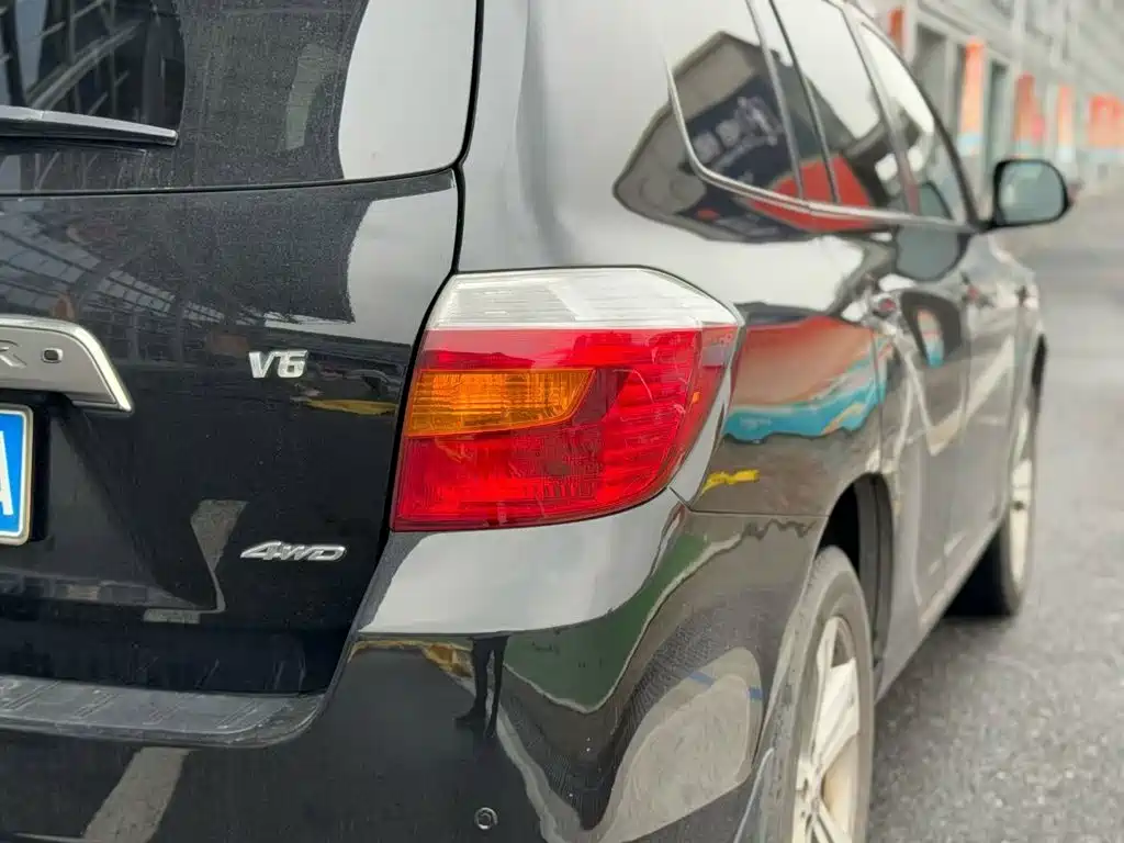 Toyota Highlander — миниатюра 15