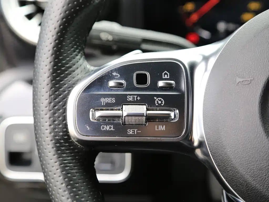 Mercedes-Benz A-Class — миниатюра 12