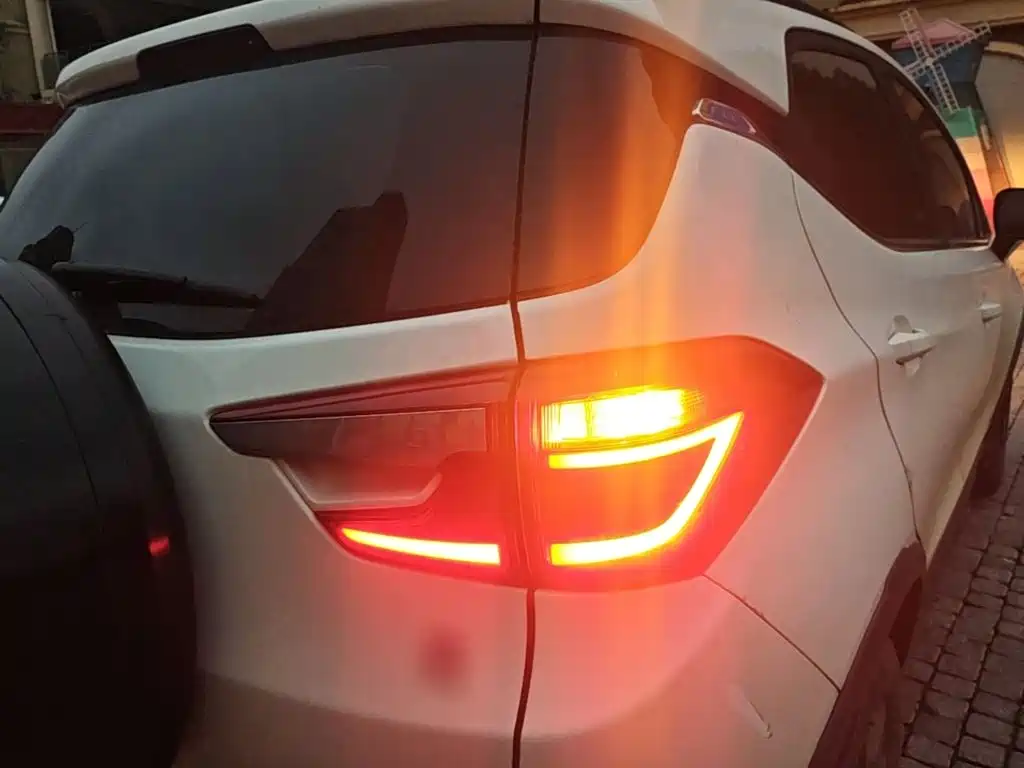 BYD Yuan EV — миниатюра 8
