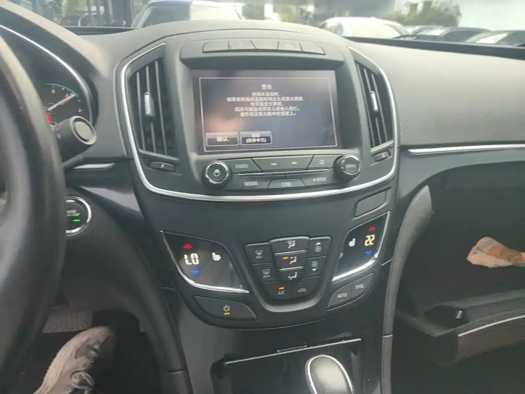 Buick Regal — миниатюра 18