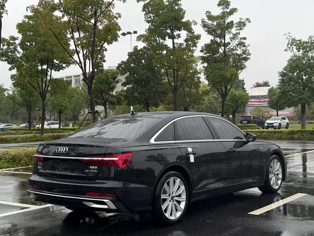 Audi A6L — миниатюра 6