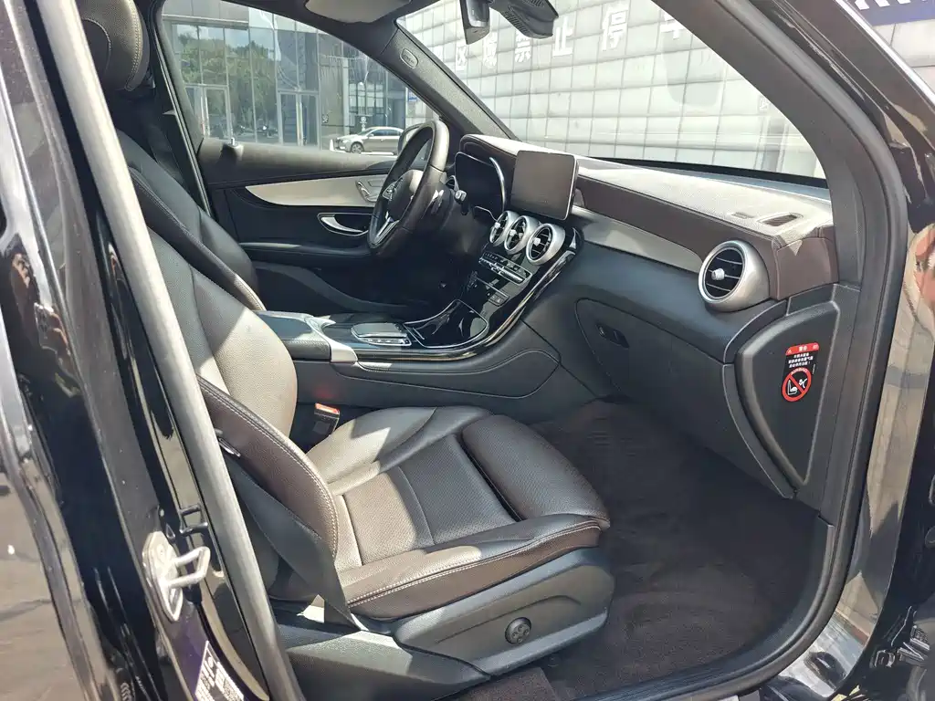 Mercedes-Benz GLC — миниатюра 10