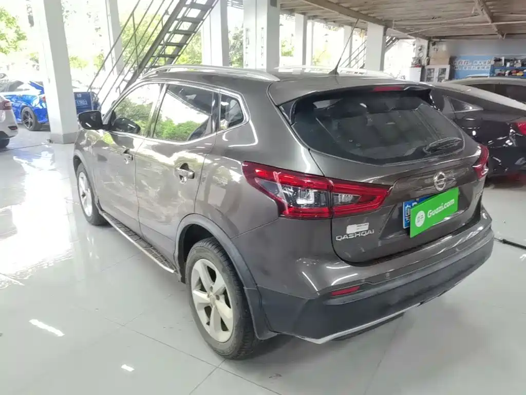 Nissan Qashqai — миниатюра 5