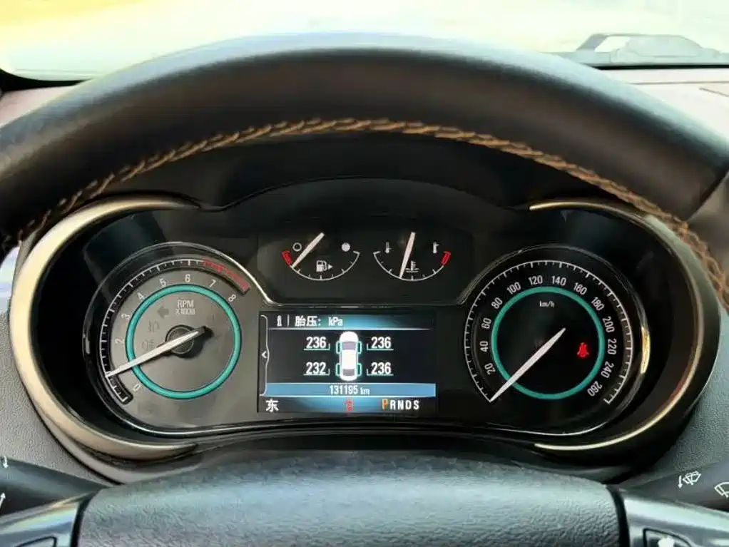 Buick LaCrosse — миниатюра 9