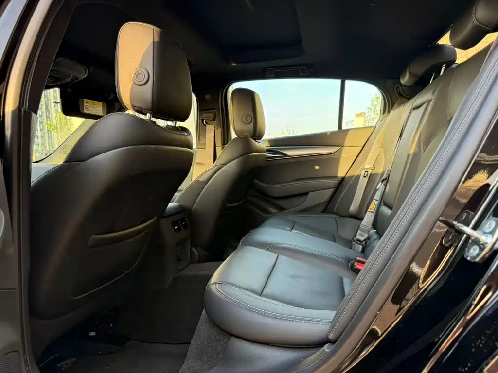 Cadillac CT5 2025 28T