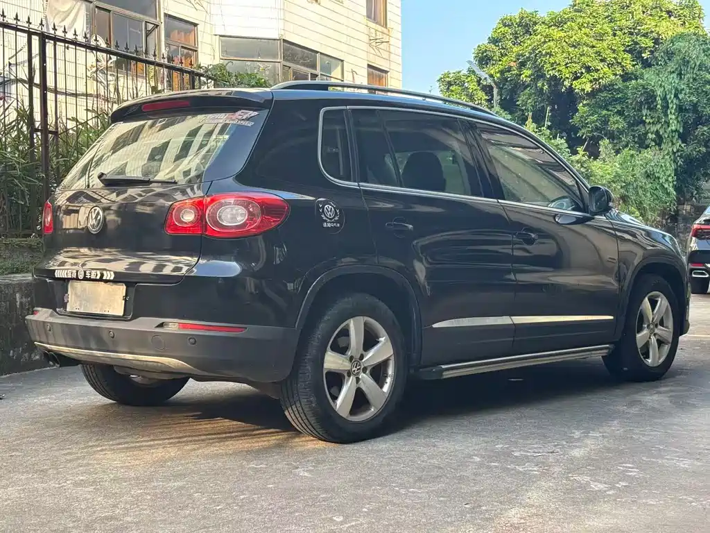 Volkswagen Tiguan — миниатюра 9