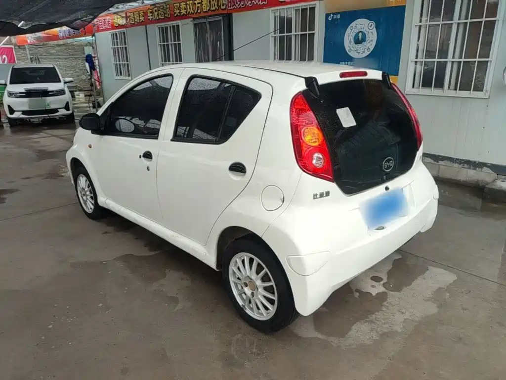 BYD F0 — миниатюра 5