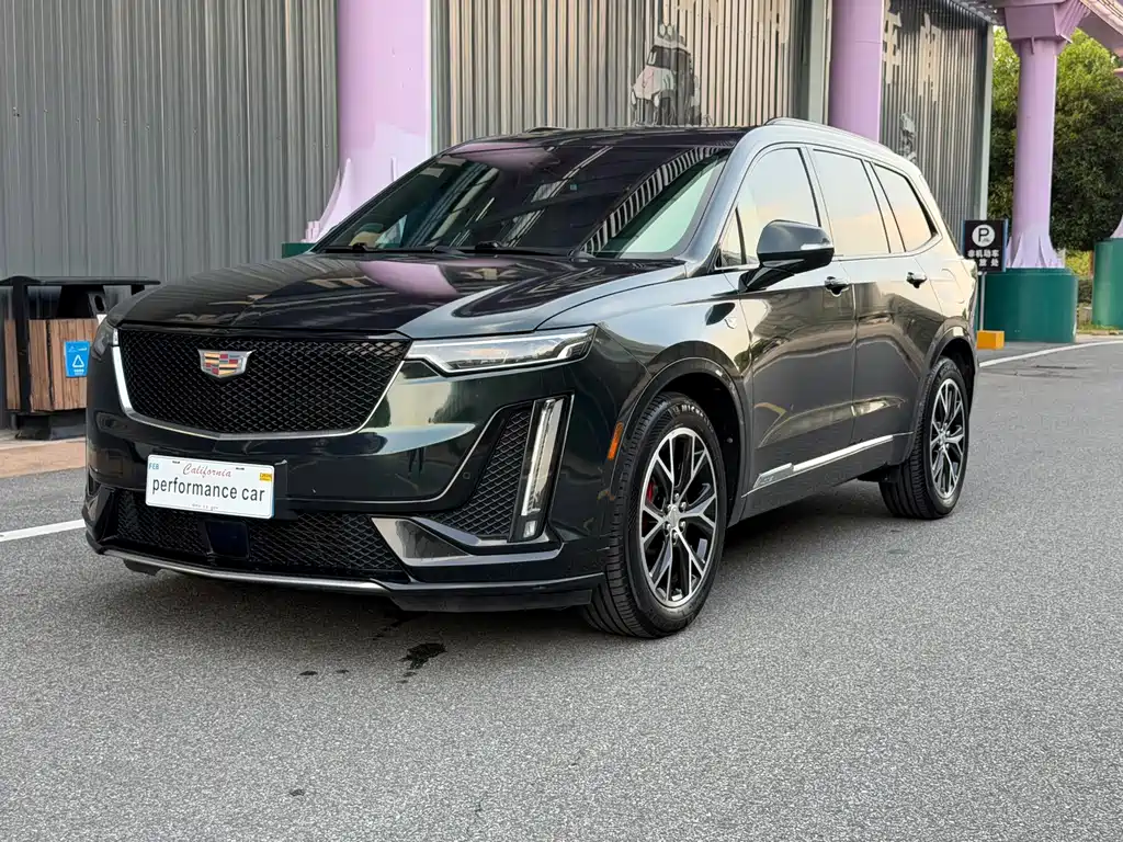 Cadillac XT6