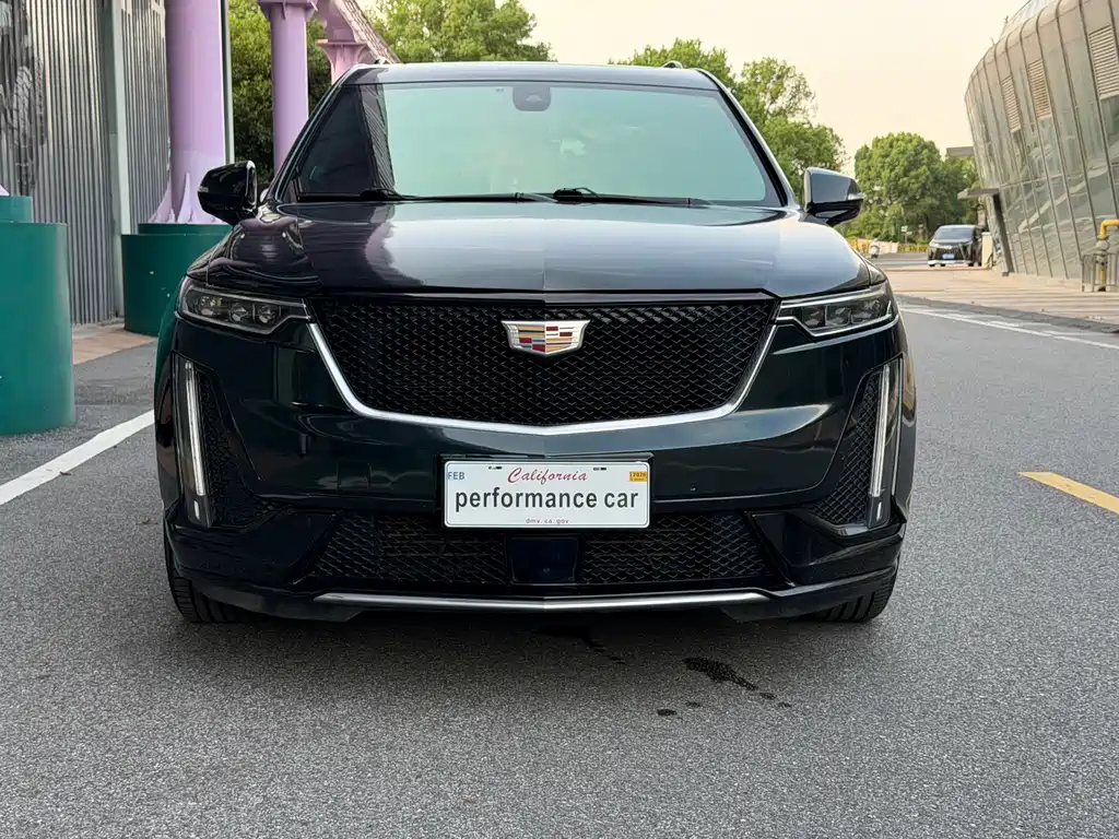 Cadillac XT6 — миниатюра 2