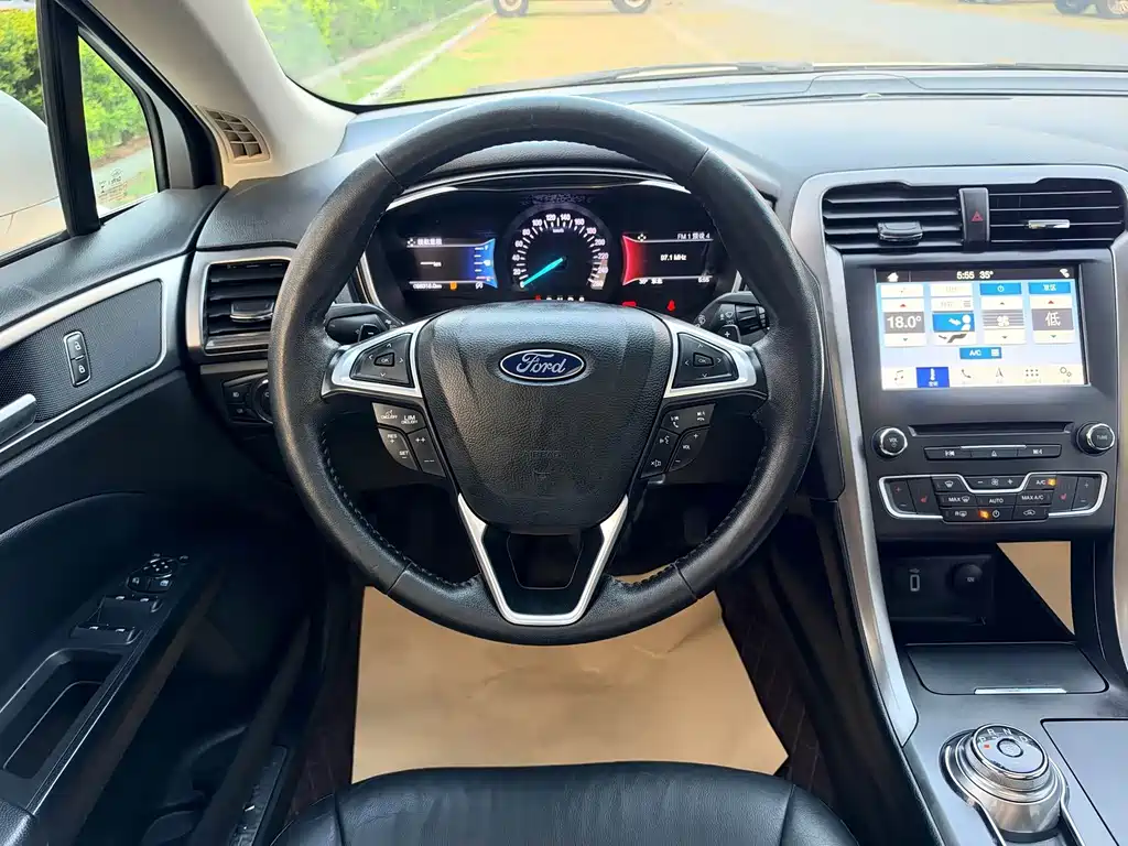 Ford Mondeo — миниатюра 12
