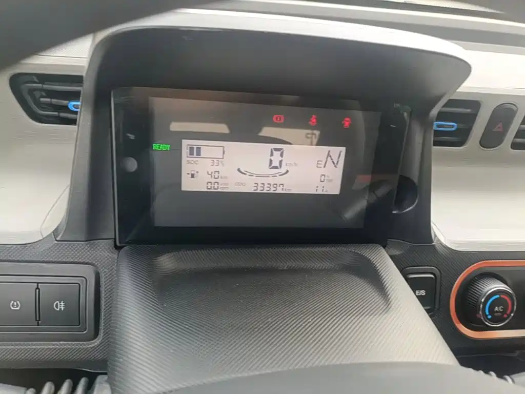 Wuling MINIEV — миниатюра 12