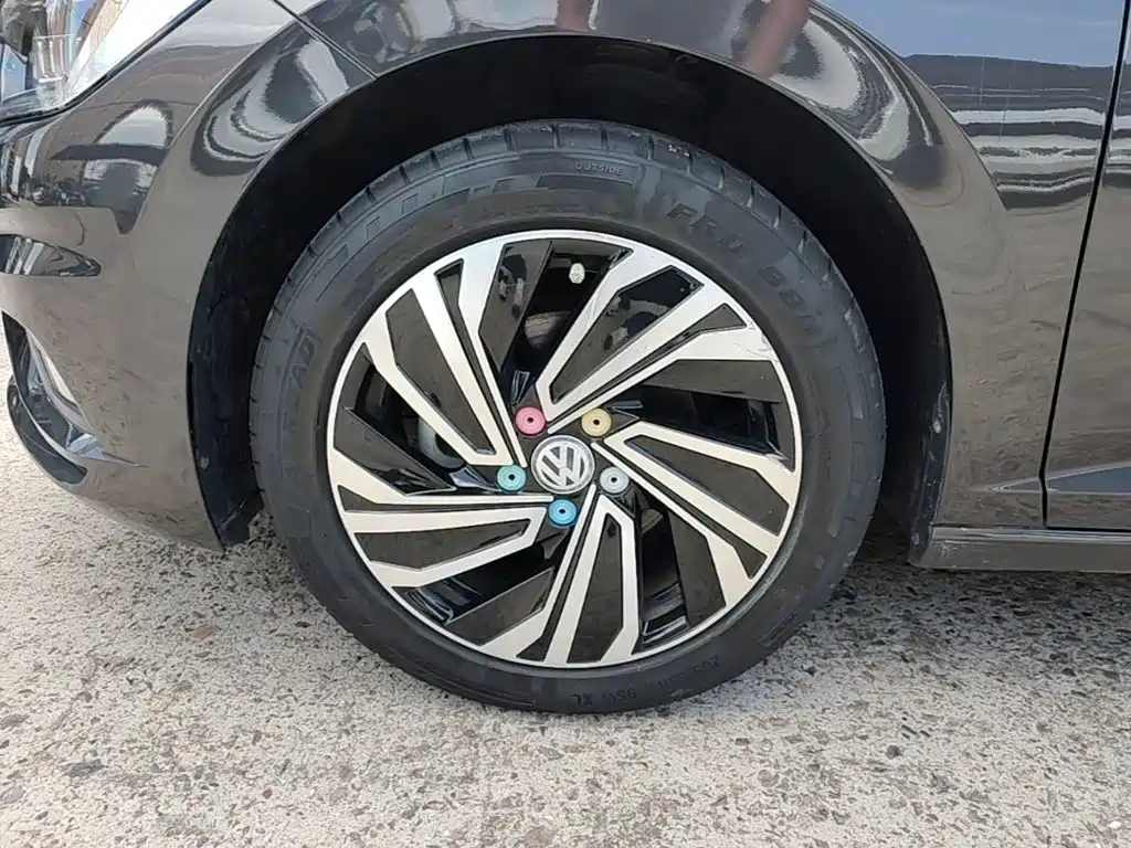 Volkswagen Sagitar — миниатюра 23