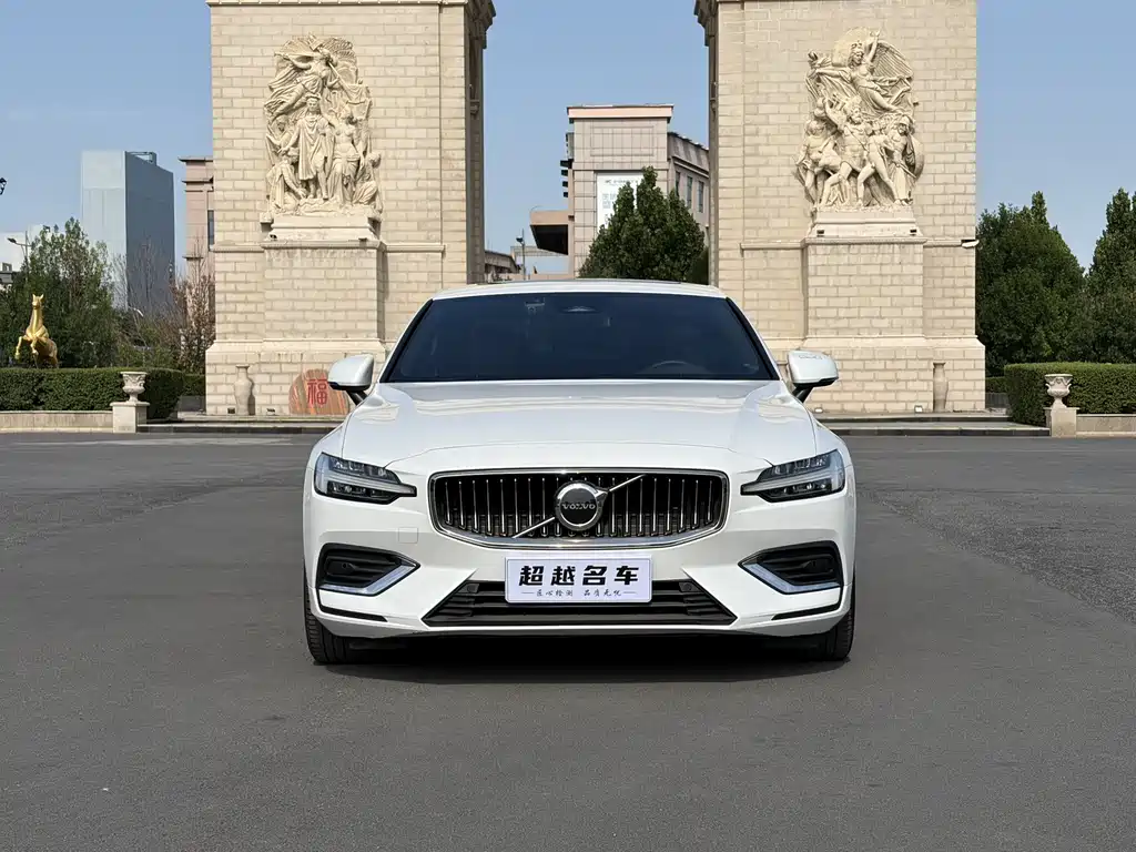 Volvo S60 — миниатюра 2