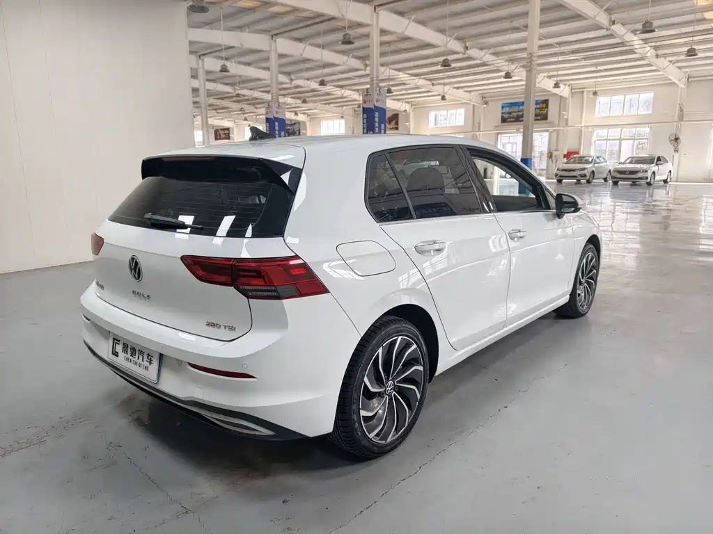 Volkswagen Golf — миниатюра 4