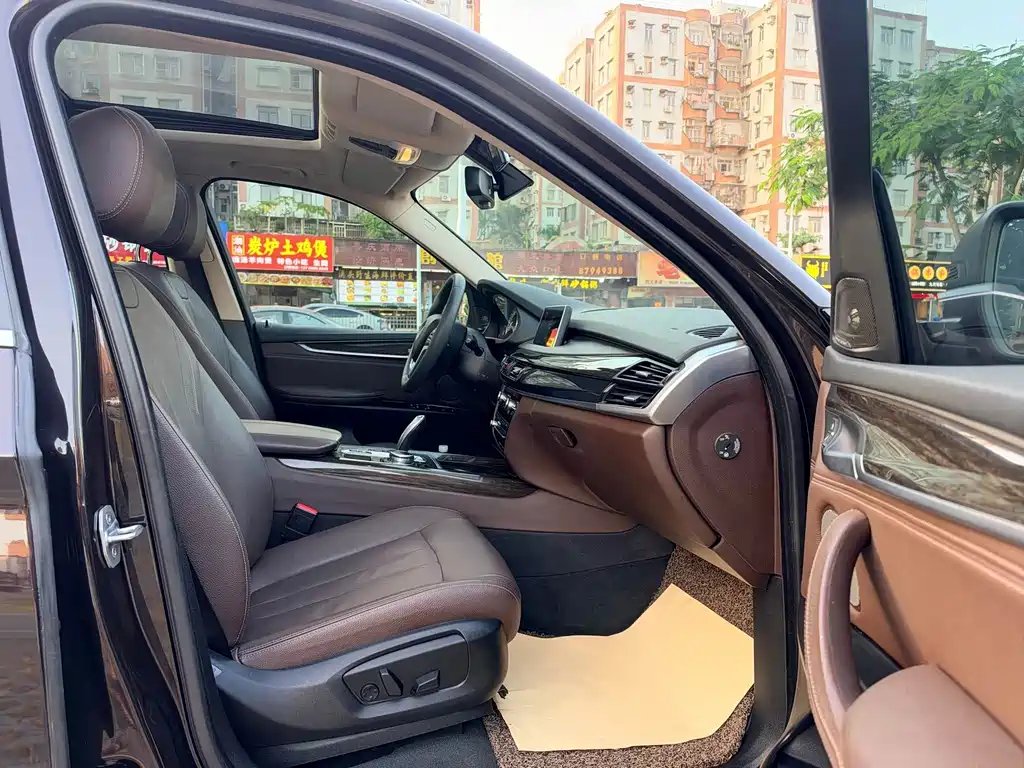 BMW X5 (Import) — миниатюра 8
