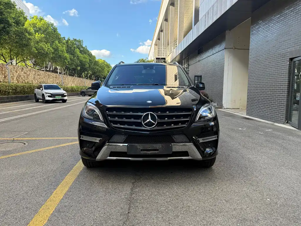 Mercedes-Benz M-Class — миниатюра 2