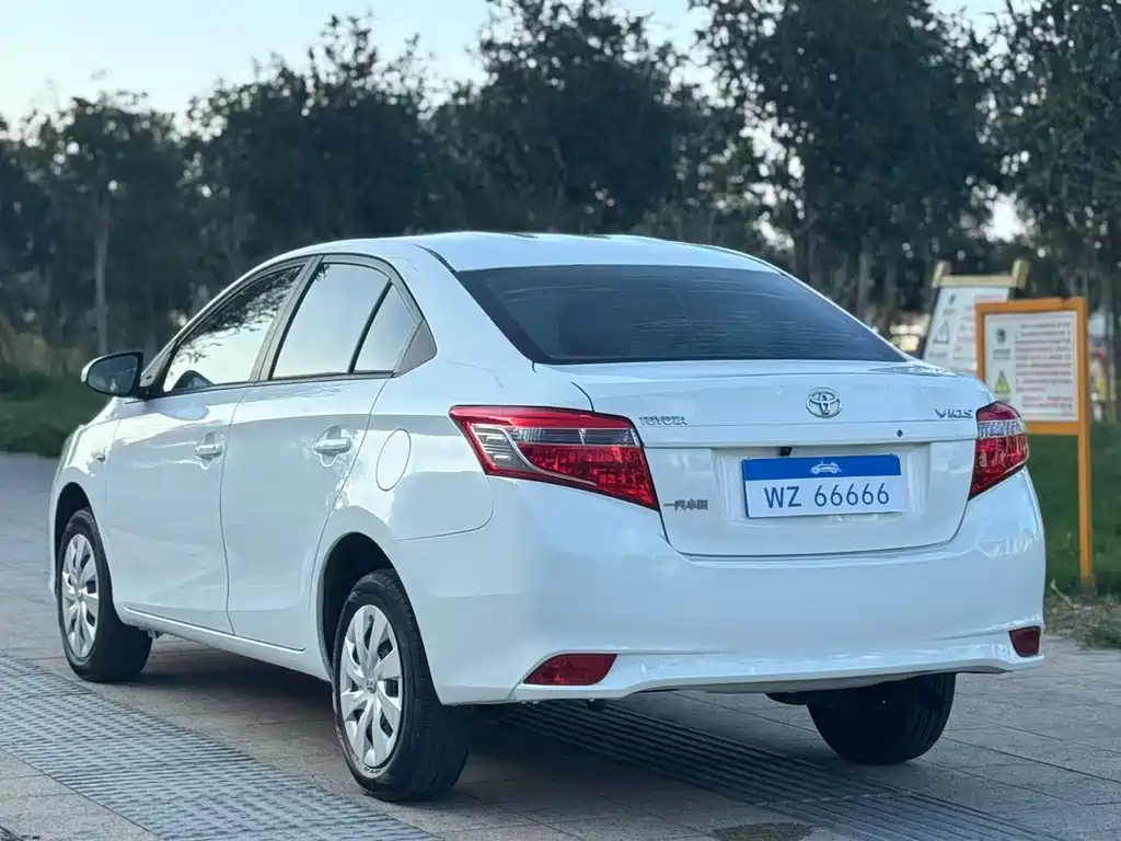 Toyota Vios — миниатюра 11